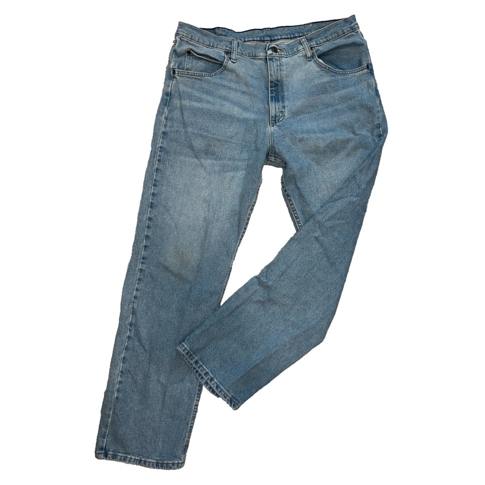Wrangler 1097FXVBT Men's Relaxed Straight Fit Jeans Medium Rinse 36X32